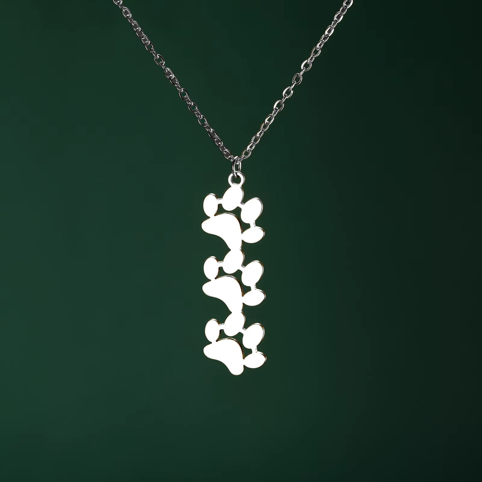 My Furry Friend – Necklace with Paw Print