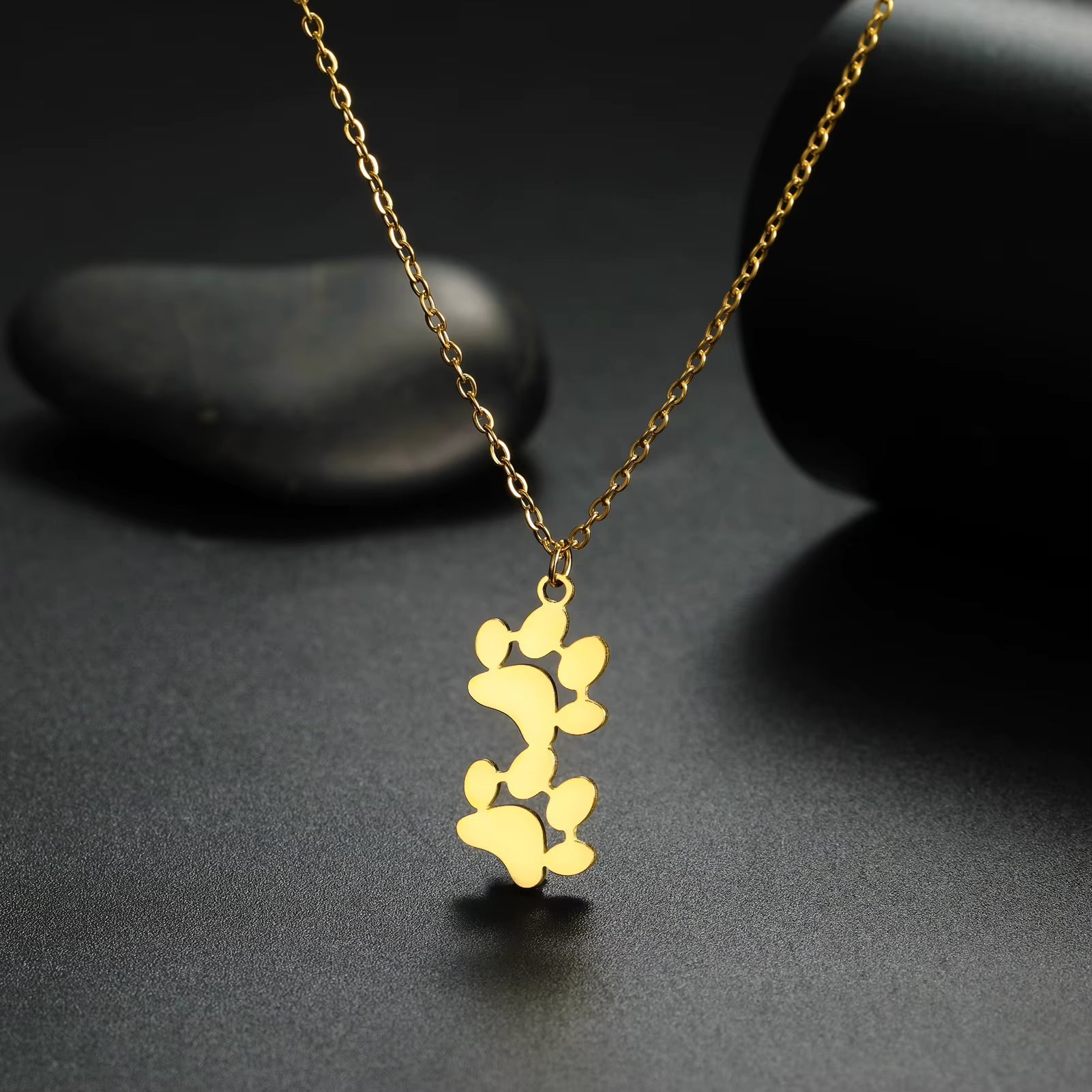 My Furry Friend – Necklace with Paw Print