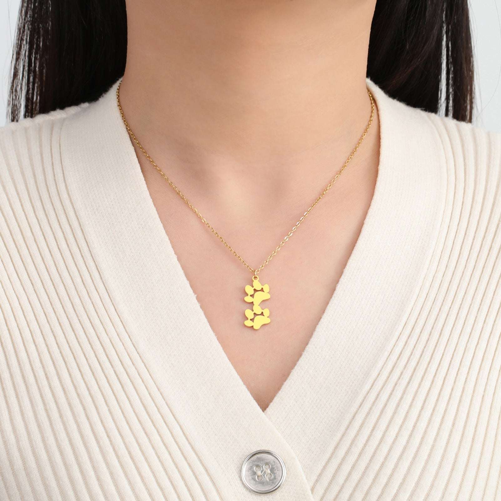 My Furry Friend – Necklace with Paw Print