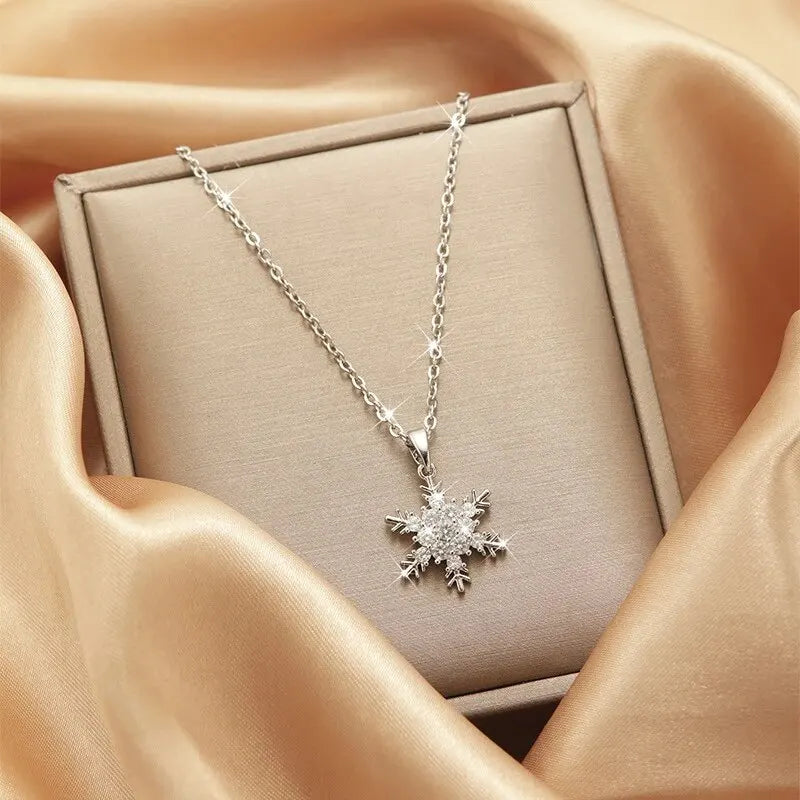 Leaf & Snow Necklace