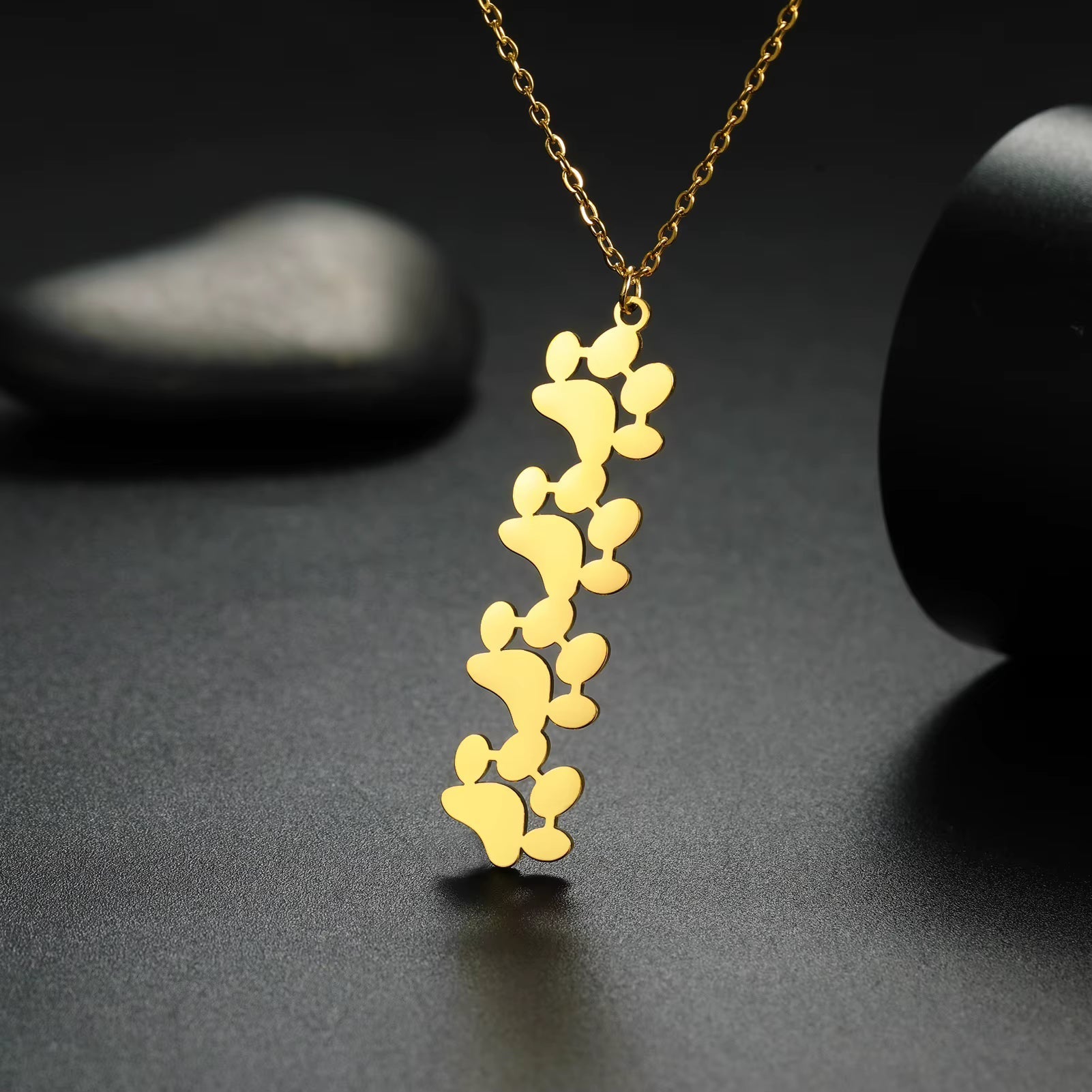 My Furry Friend – Necklace with Paw Print