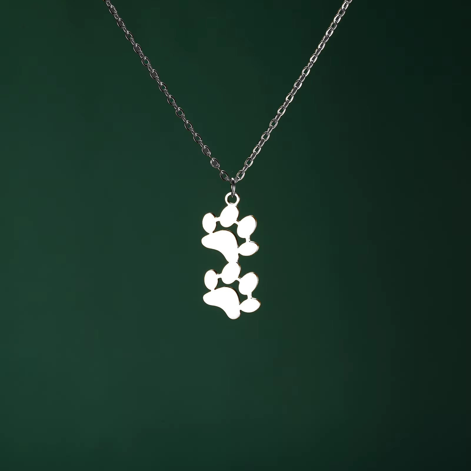 My Furry Friend – Necklace with Paw Print