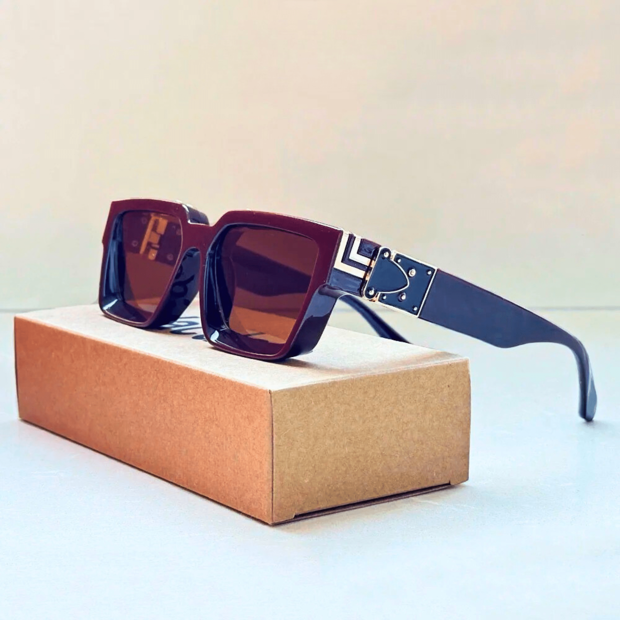 Lumina Retro Square Shades