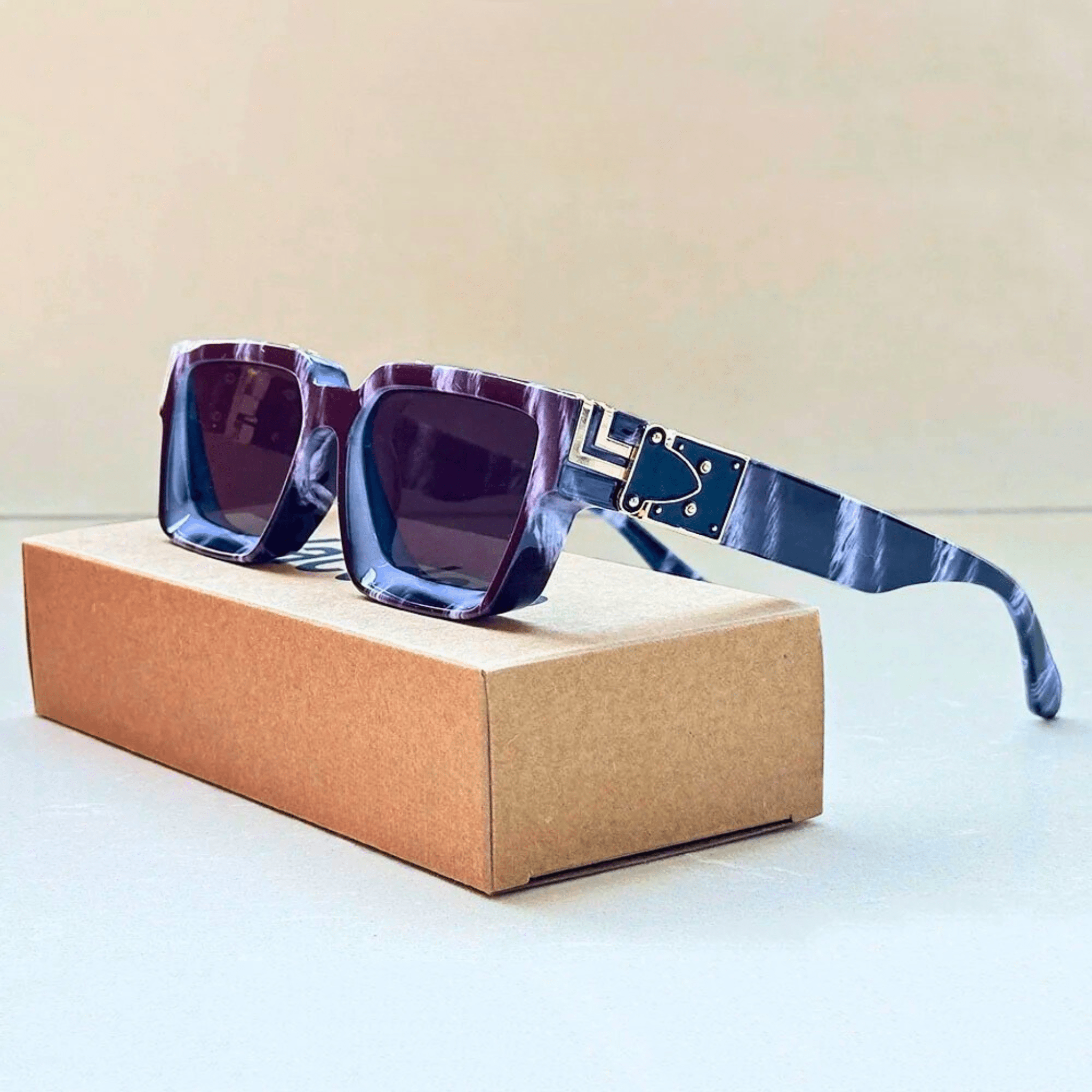 Lumina Retro Square Shades