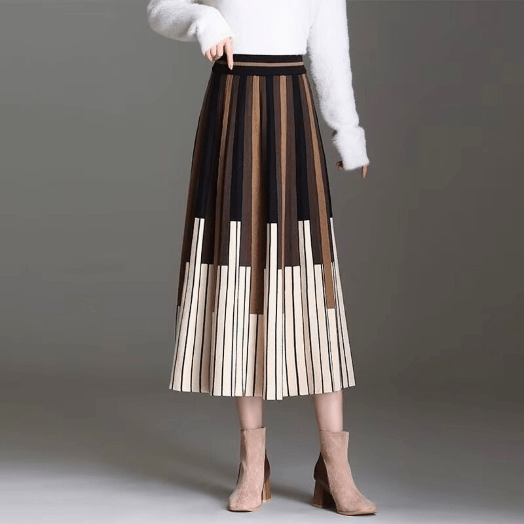 The Elara Pleated Skirt